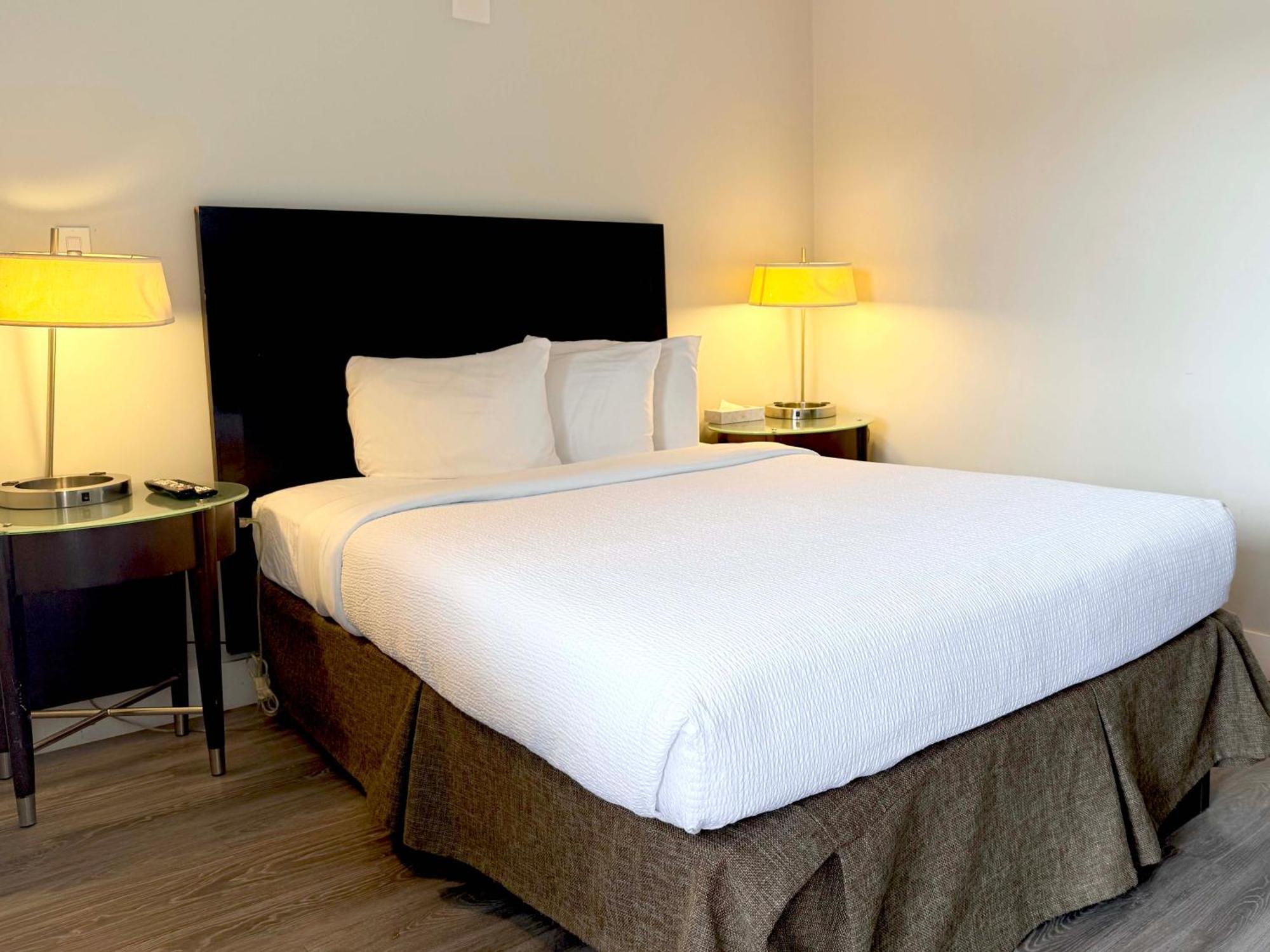 Departure Bay Motel Нанаймо Экстерьер фото